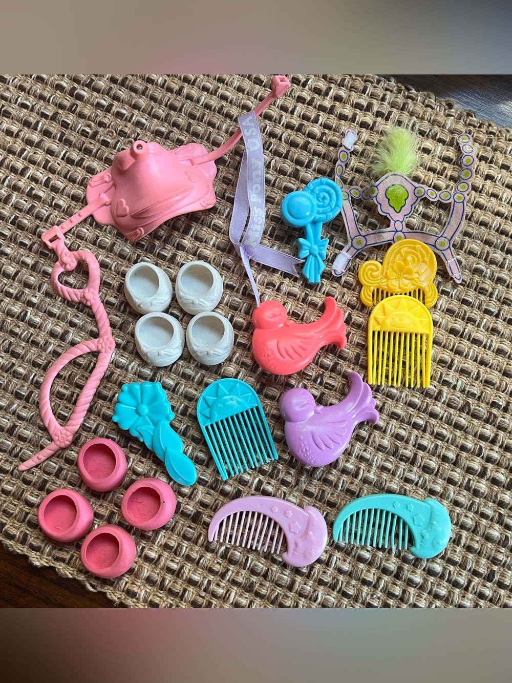My Little Pony Harness Saddle, Bridle and Accessories Set. Play set Lot.